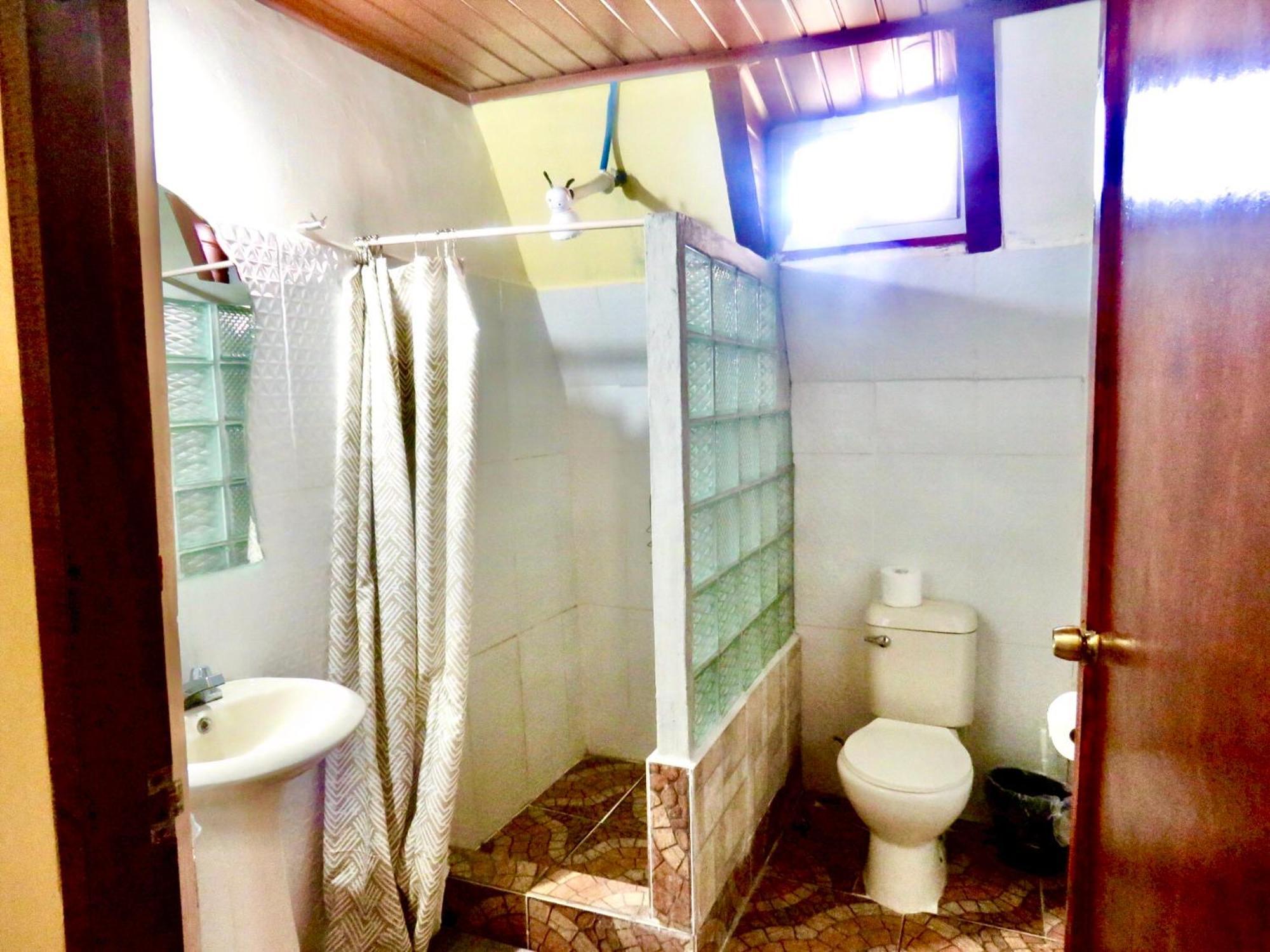 Hotel Refugio Cariguana *